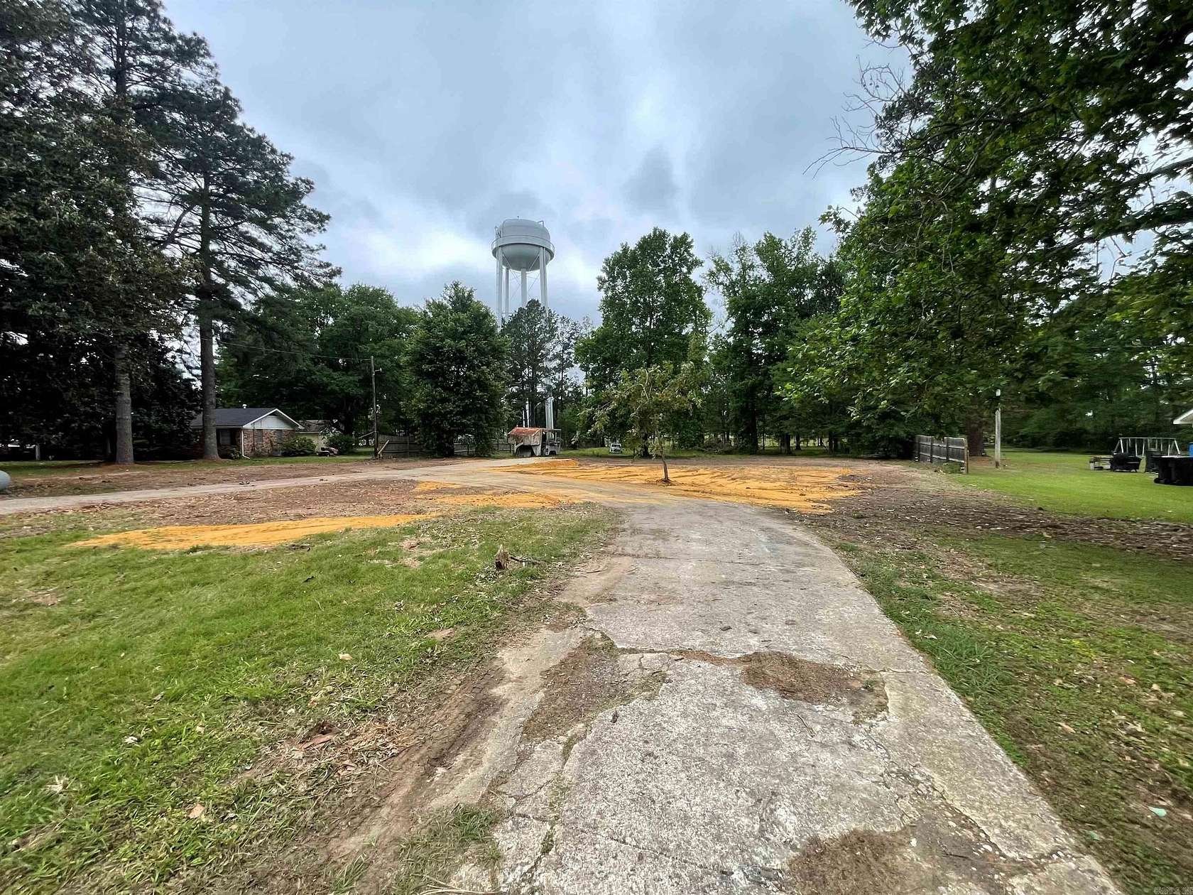 1 Acre of Residential Land for Sale in Hampton, Arkansas