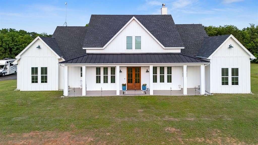 5.15 Acres of Land with Home for Sale in Decatur, Texas