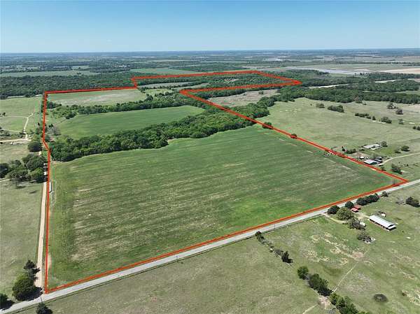 376 Acres of Recreational & Residential Land for Sale in Telephone, Texas