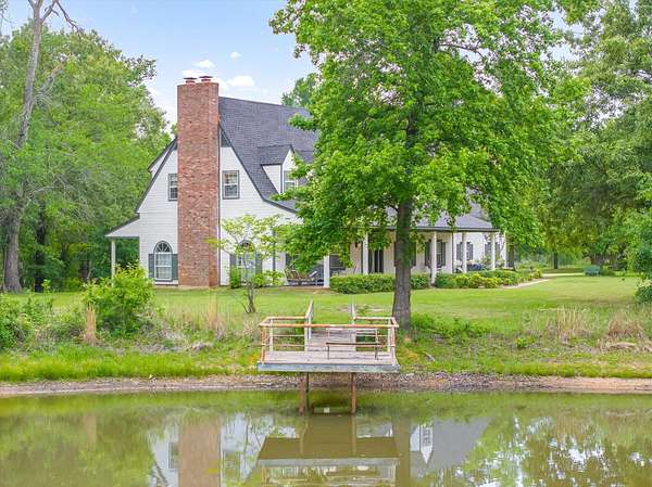 13.4 Acres of Land with Home for Sale in Van, Texas