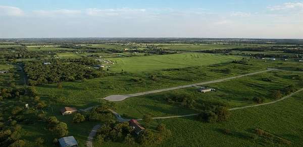 2 Acres of Residential Land for Sale in Poolville, Texas
