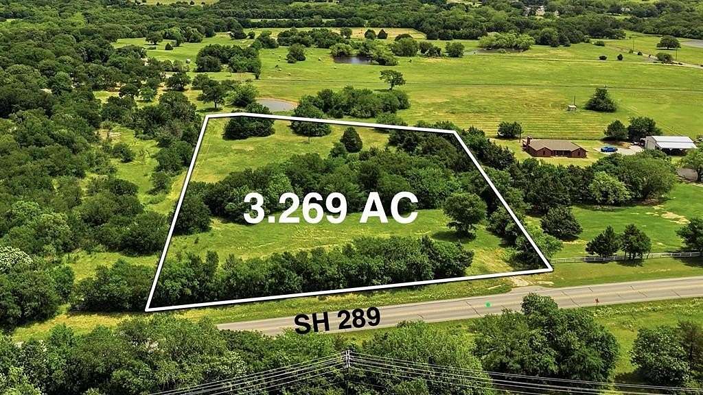 3.27 Acres of Mixed-Use Land for Sale in Pottsboro, Texas