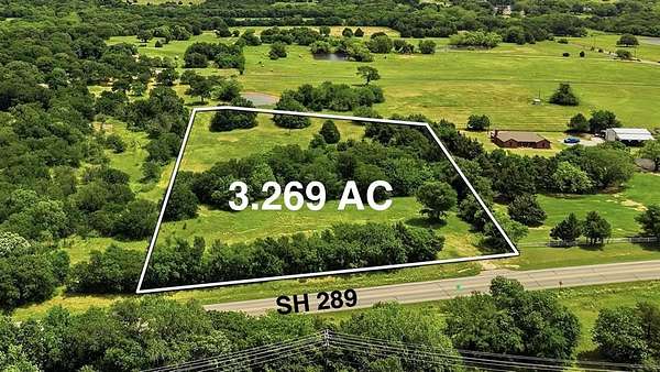 3.27 Acres of Mixed-Use Land for Sale in Pottsboro, Texas