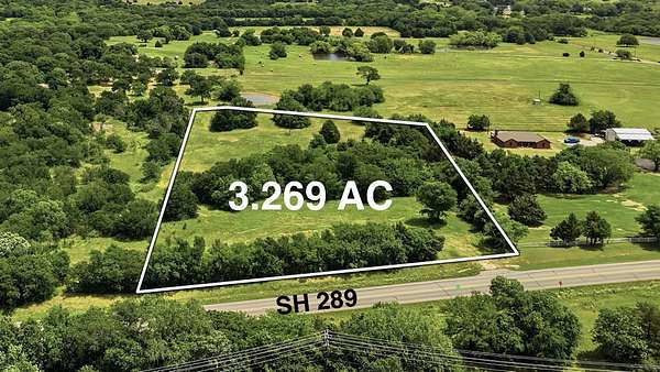 3.27 Acres of Mixed-Use Land for Sale in Pottsboro, Texas