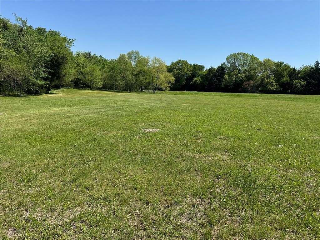 2 Acres of Residential Land for Sale in Van Alstyne, Texas