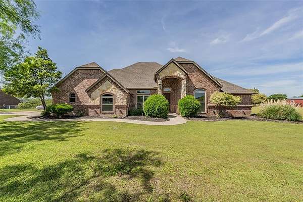 2.52 Acres of Land with Home for Sale in Paradise, Texas