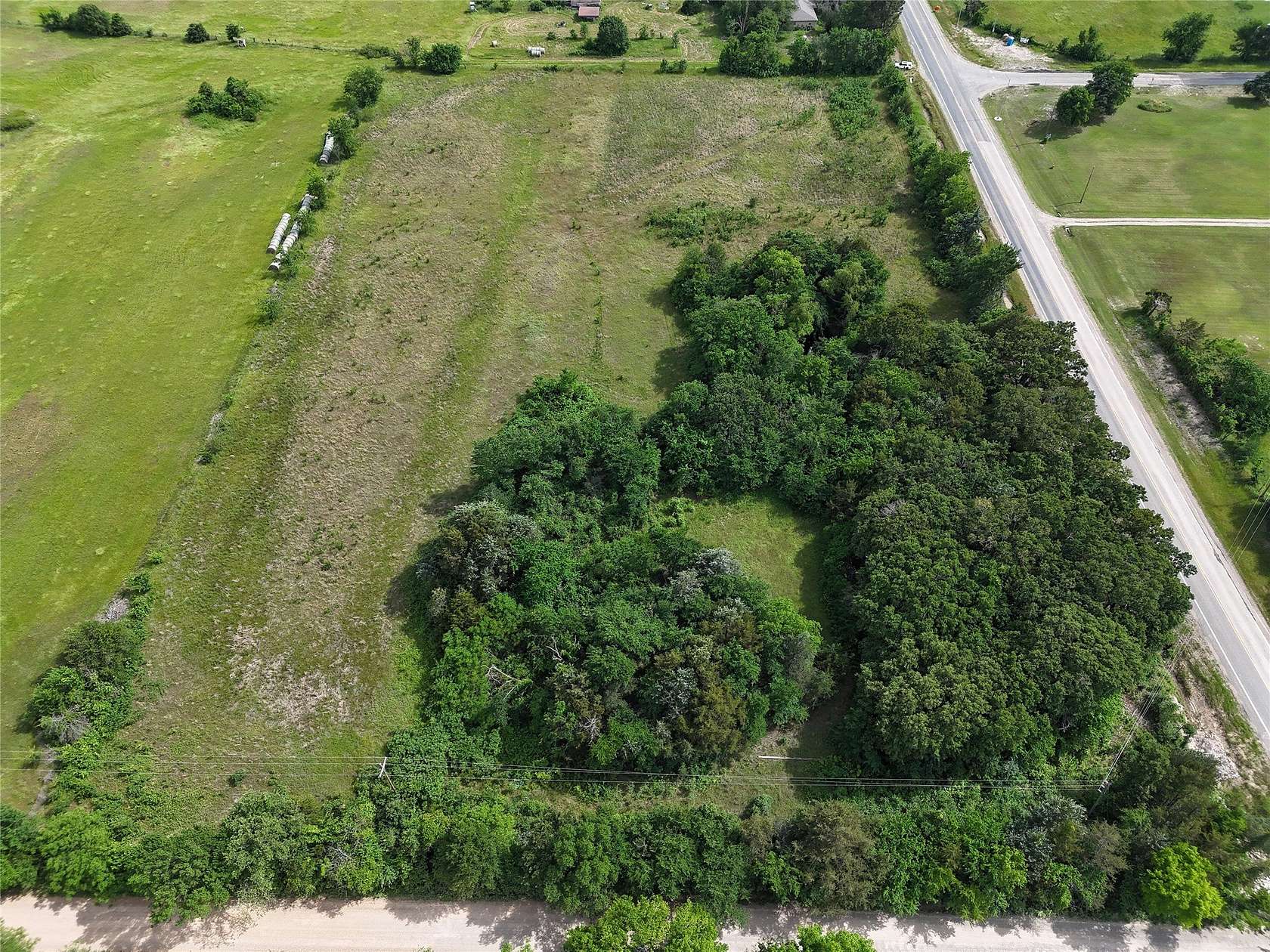 8.49 Acres of Land for Sale in Ravenna, Texas