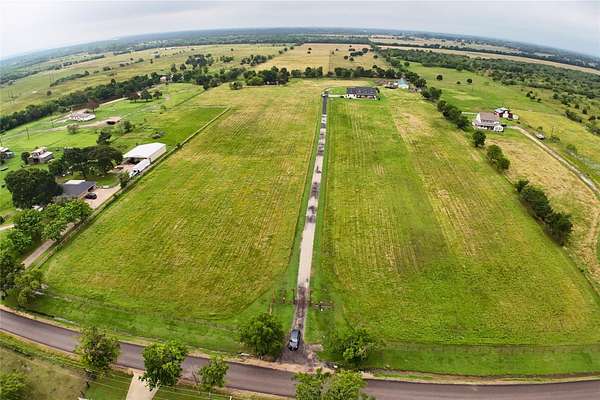 54 Acres of Land with Home for Sale in Kemp, Texas