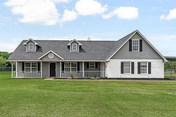 2.29 Acres of Land with Home for Sale in Royse City, Texas