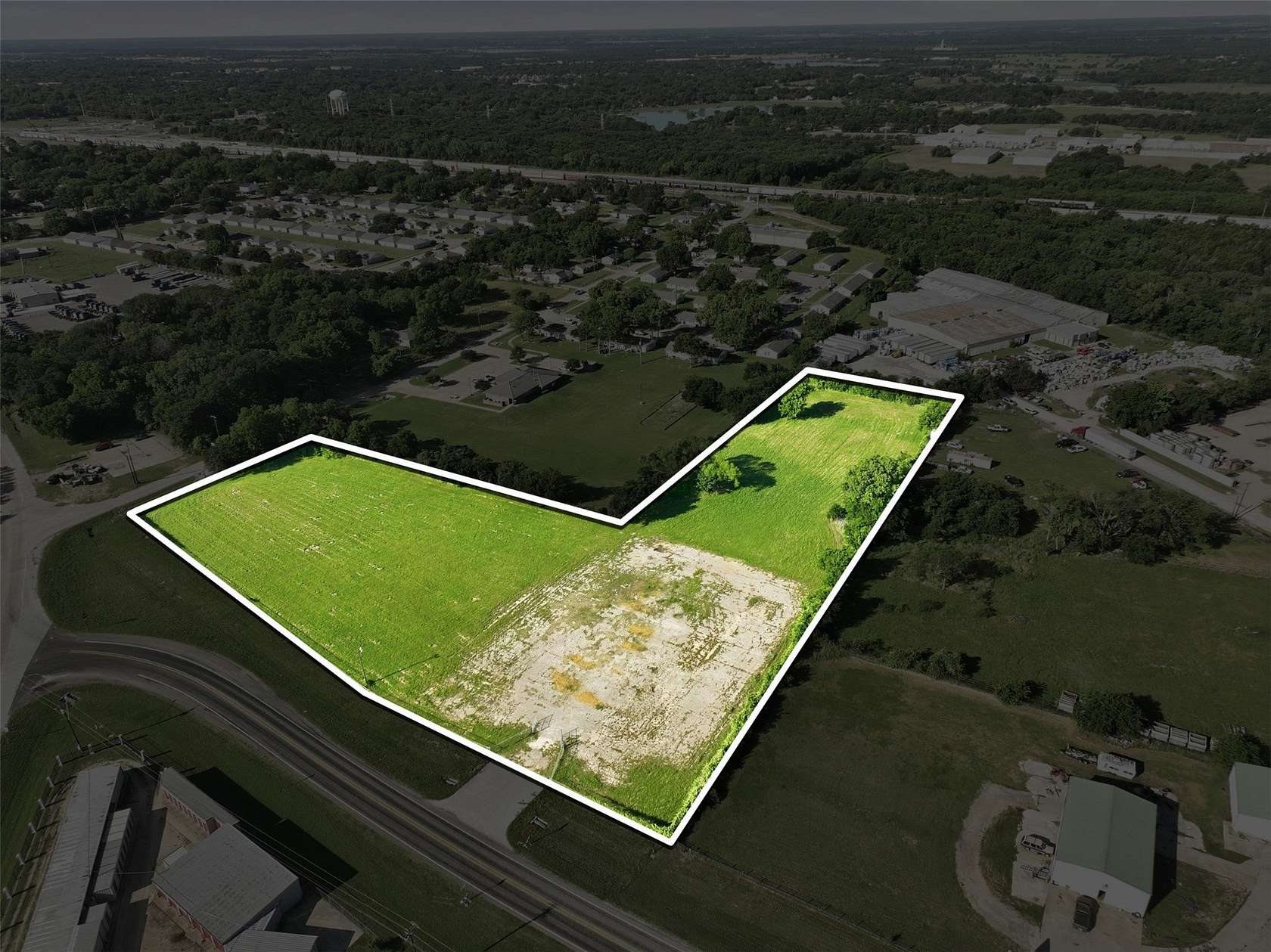 5 Acres of Land for Sale in Ennis, Texas