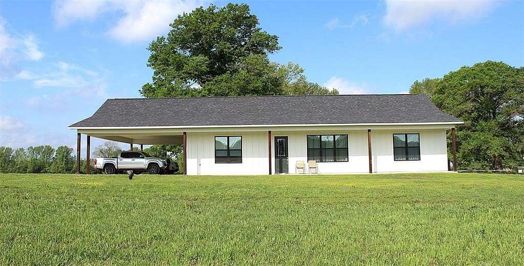 36 Acres of Agricultural Land with Home for Sale in New Boston, Texas