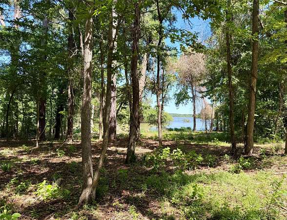 1.25 Acres of Residential Land for Sale in Chandler, Texas