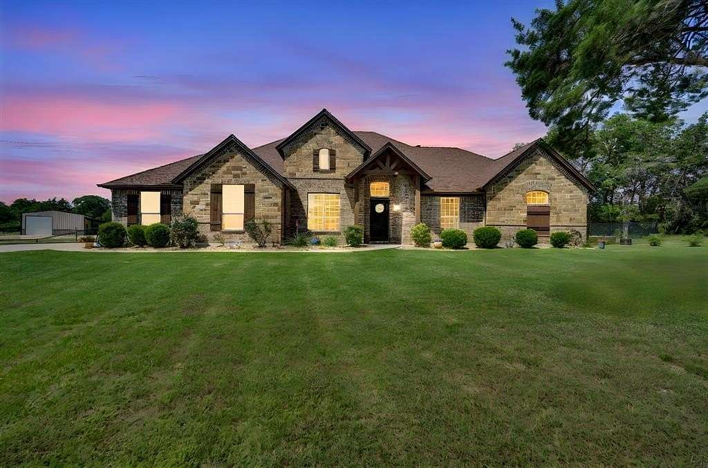 2.15 Acres of Land with Home for Sale in Waxahachie, Texas
