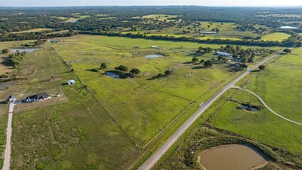 40 Acres of Agricultural Land for Sale in Alvord, Texas
