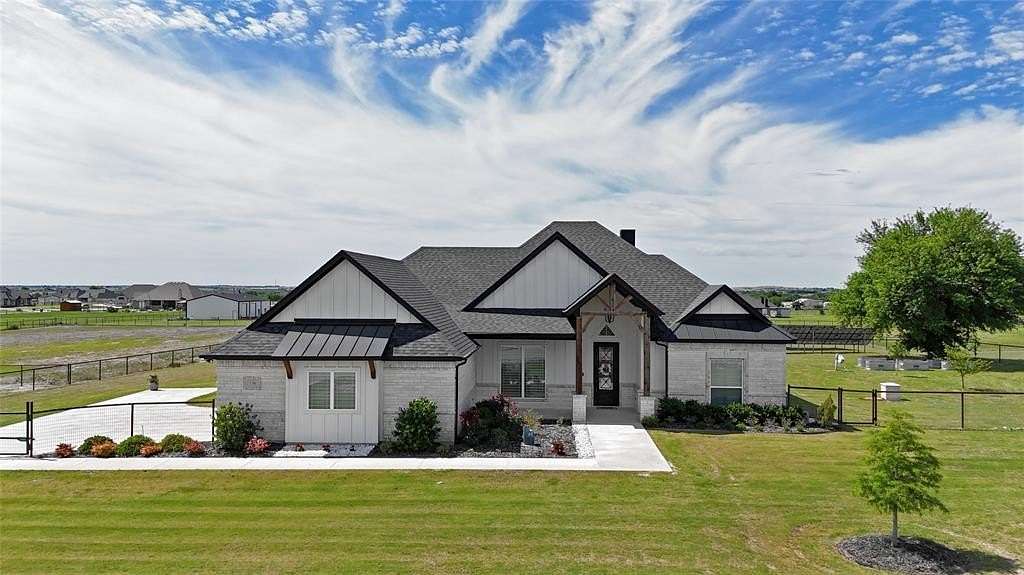2 Acres of Land with Home for Sale in Decatur, Texas