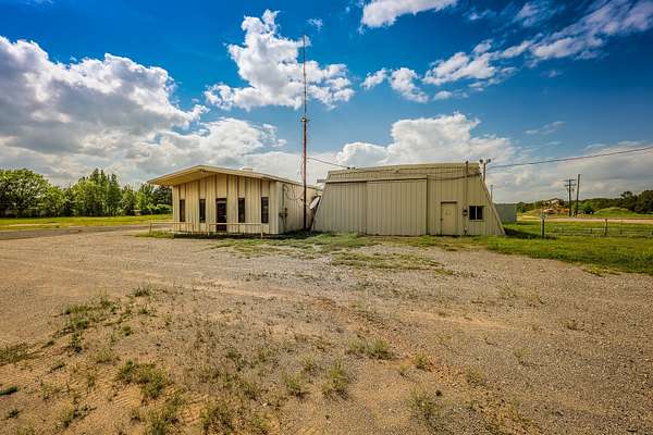 16 Acres of Commercial Land for Sale in Carthage, Texas