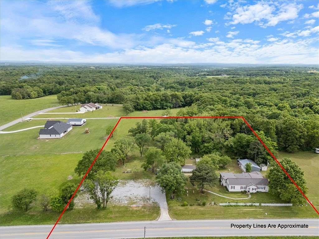 4 Acres of Improved Commercial Land for Sale in Gentry, Arkansas
