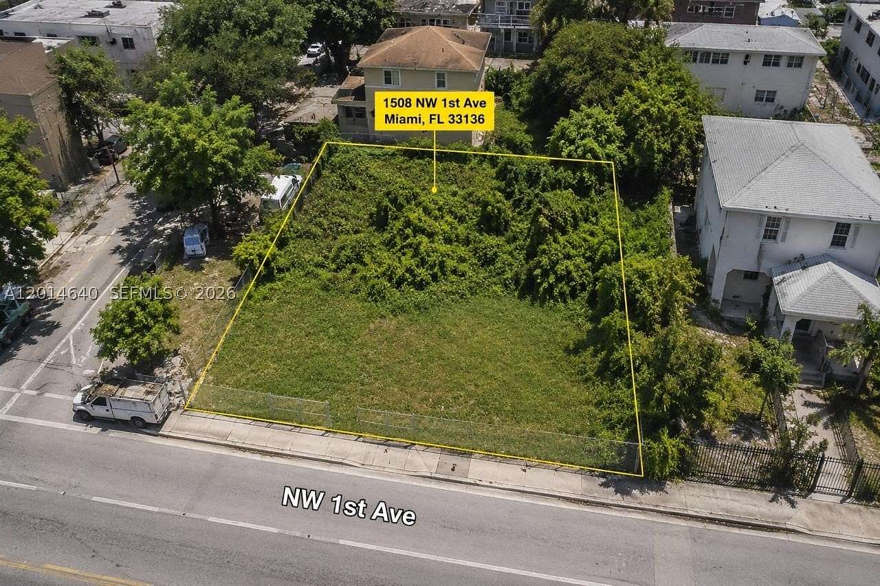 0.18 Acres of Commercial Land for Lease in Miami, Florida