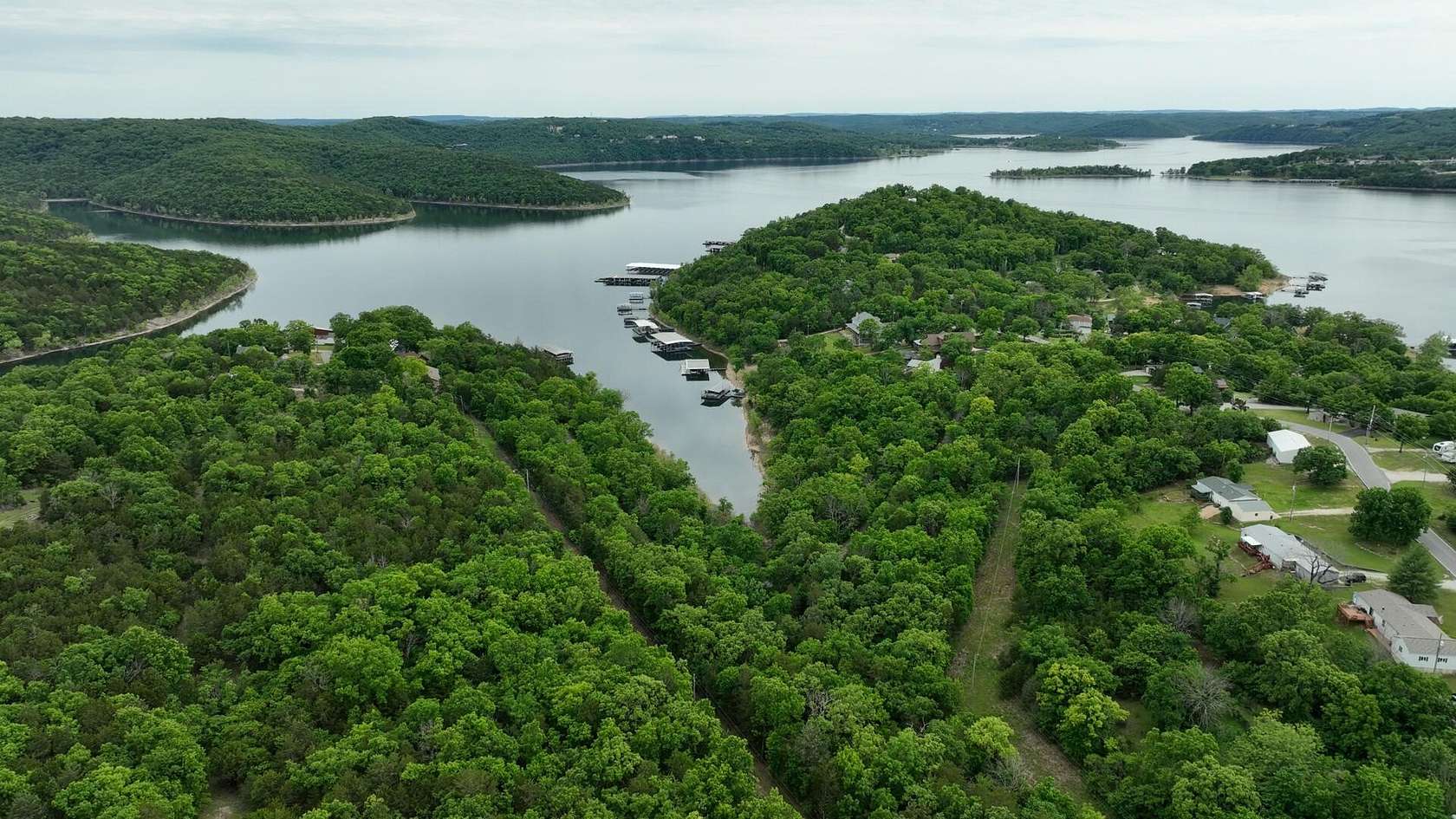 10 Acres of Land for Sale in Reeds Spring, Missouri