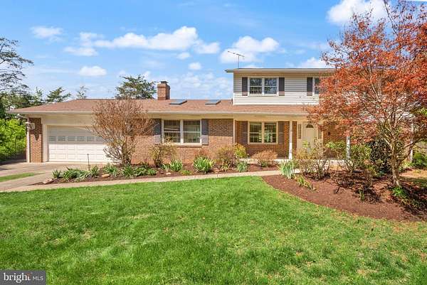 1.89 Acres of Land with Home for Sale in Sterling, Virginia