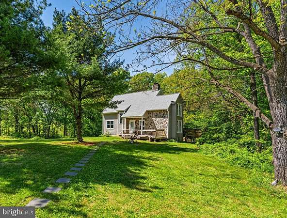 10 Acres of Land with Home for Sale in Front Royal, Virginia