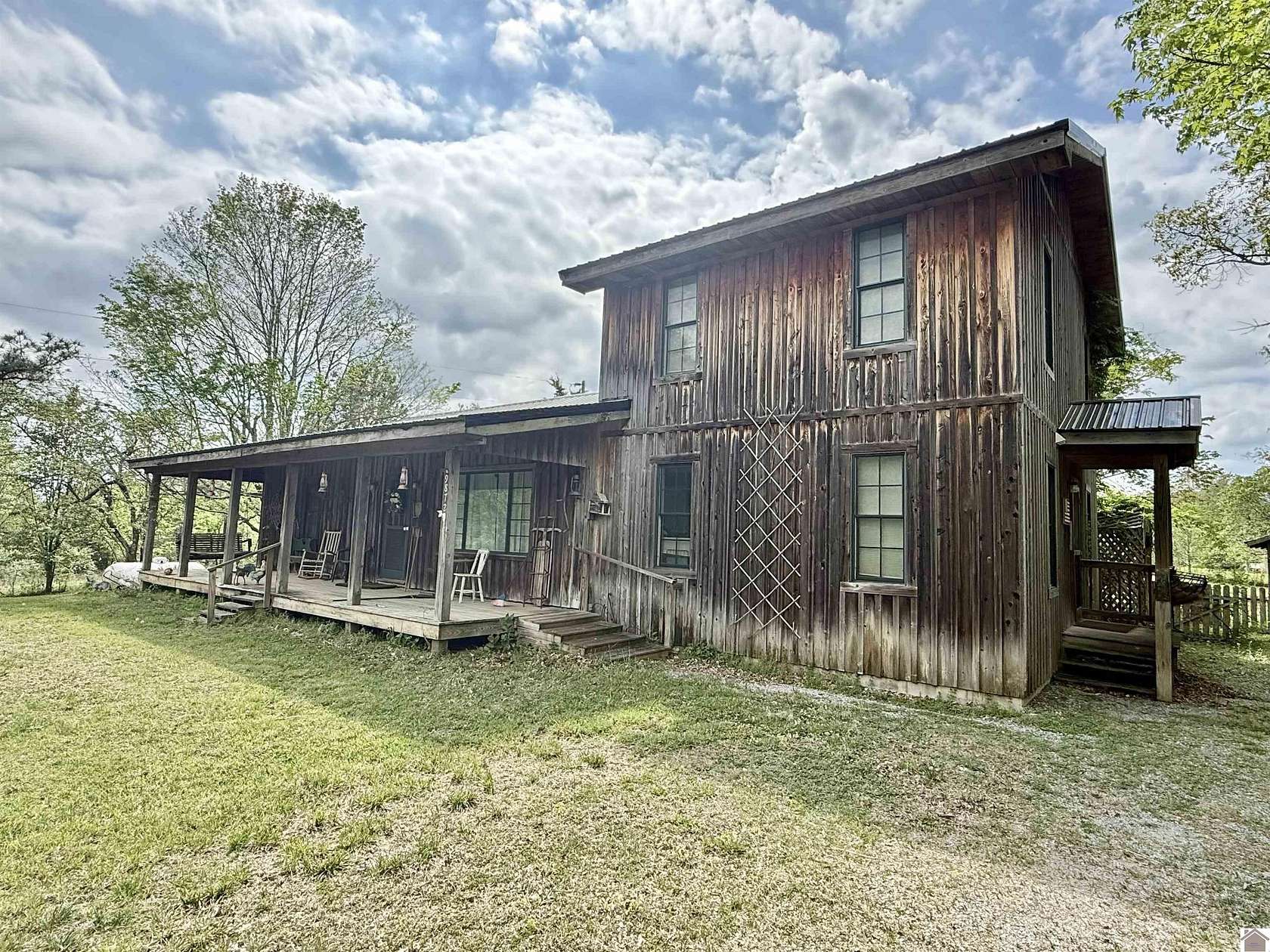 11.8 Acres of Land with Home for Sale in Eddyville, Kentucky