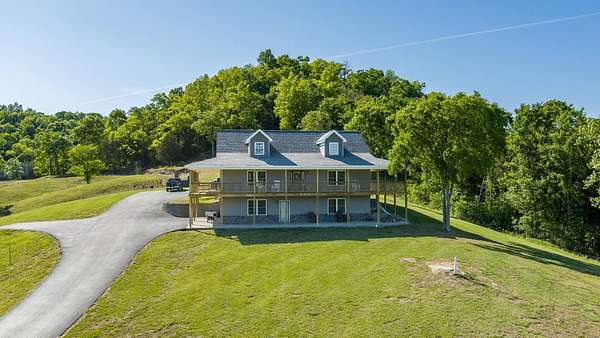 66 Acres of Recreational Land with Home for Sale in Albany, Kentucky