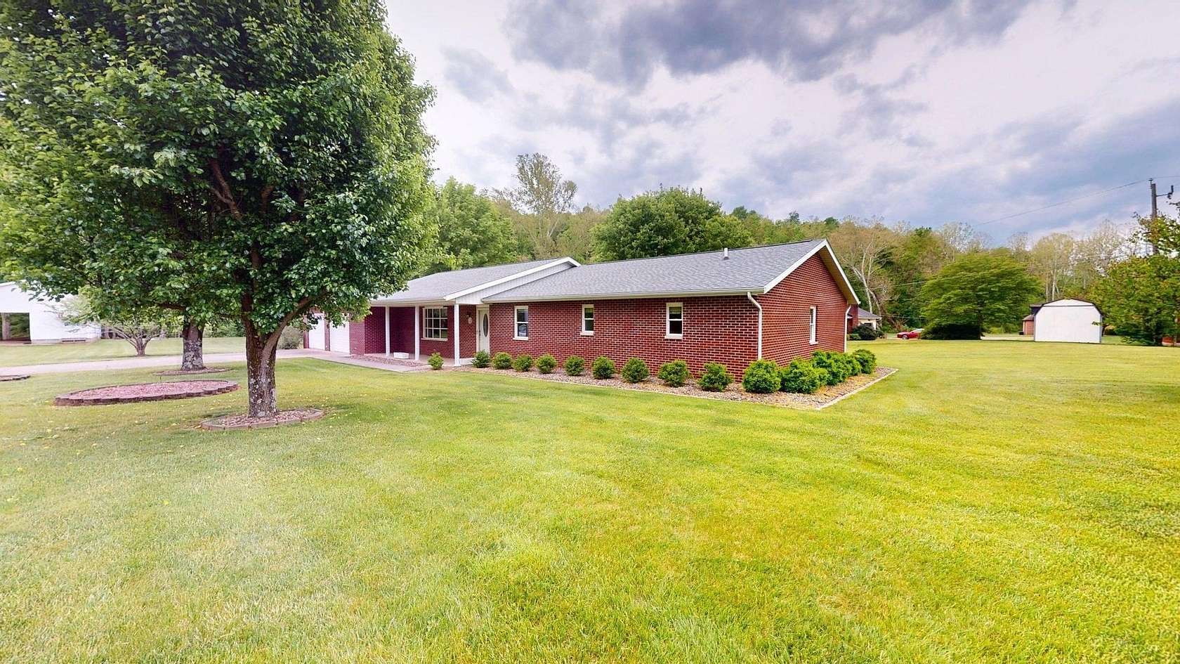 1.55 Acres of Land with Home for Sale in Proctorville, Ohio