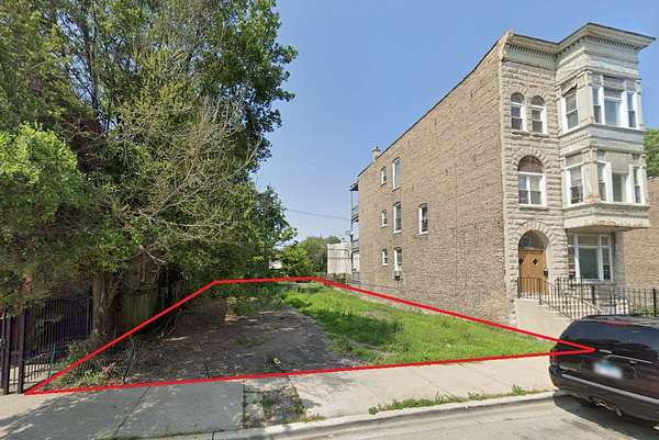0.06 Acres of Land for Sale in Chicago, Illinois