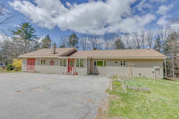 13.6 Acres of Land with Home for Sale in Campton Town, New Hampshire