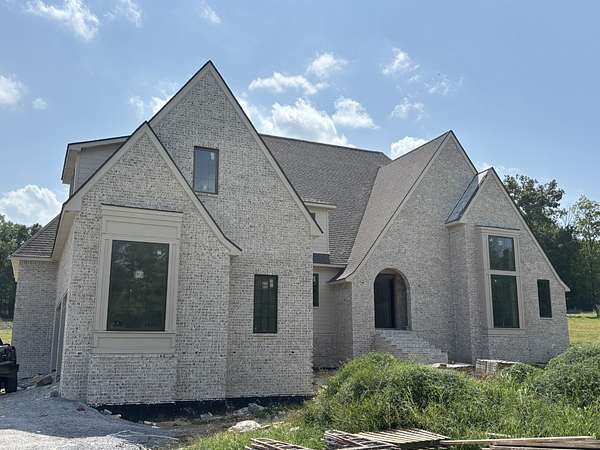 5 Acres of Land with Home for Sale in Mount Juliet, Tennessee
