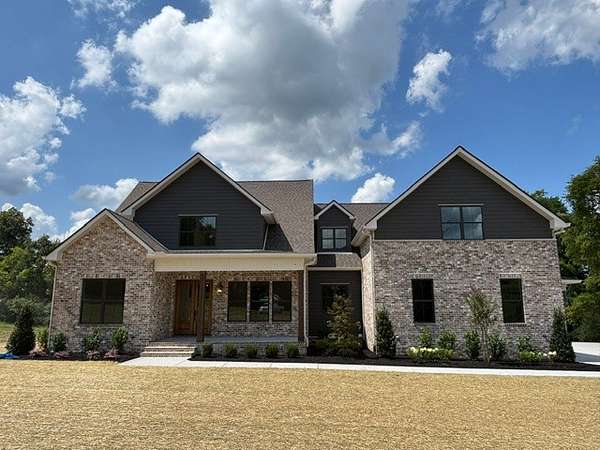 5.52 Acres of Land with Home for Sale in Mount Juliet, Tennessee