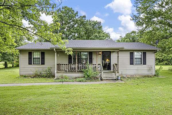 13.4 Acres of Land with Home for Sale in Havana, Arkansas