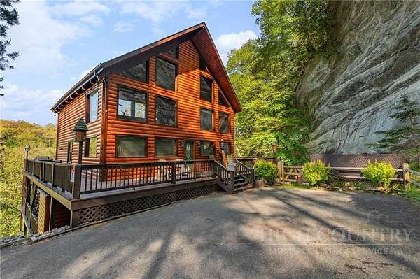 1.64 Acres of Land with Home for Sale in Piney Creek, North Carolina