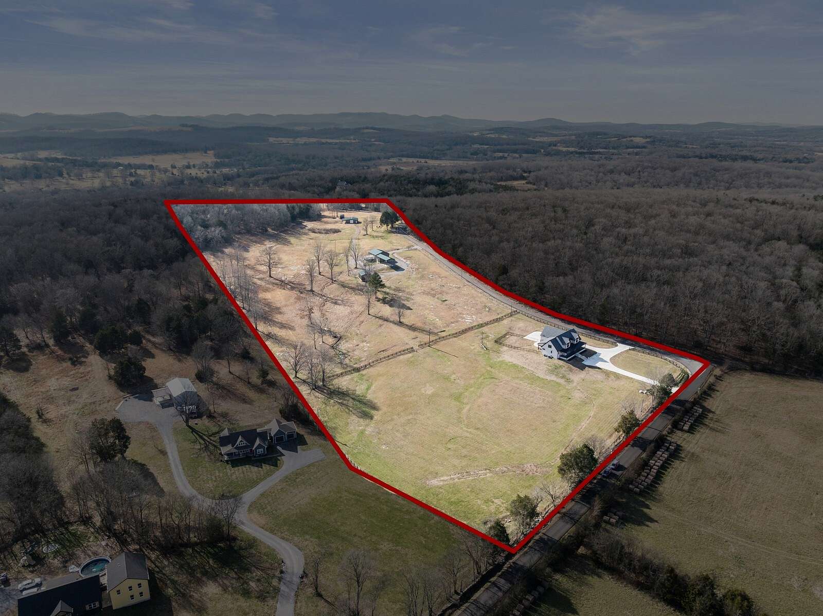 18 Acres of Land with Home for Sale in Watertown, Tennessee