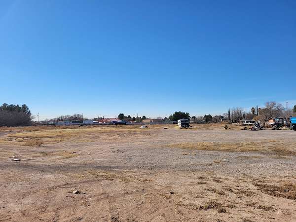 2.5 Acres of Residential Land for Sale in Socorro, Texas