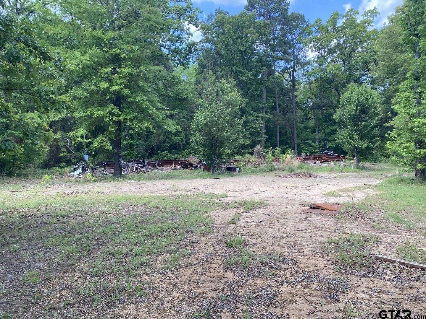 4.23 Acres of Land for Sale in Hughes Springs, Texas