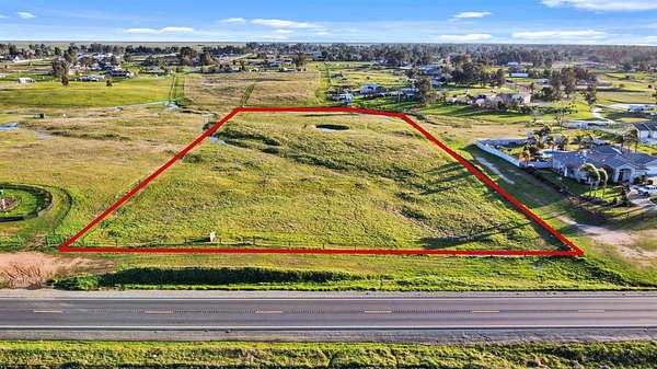 5 Acres of Residential Land for Sale in Madera, California