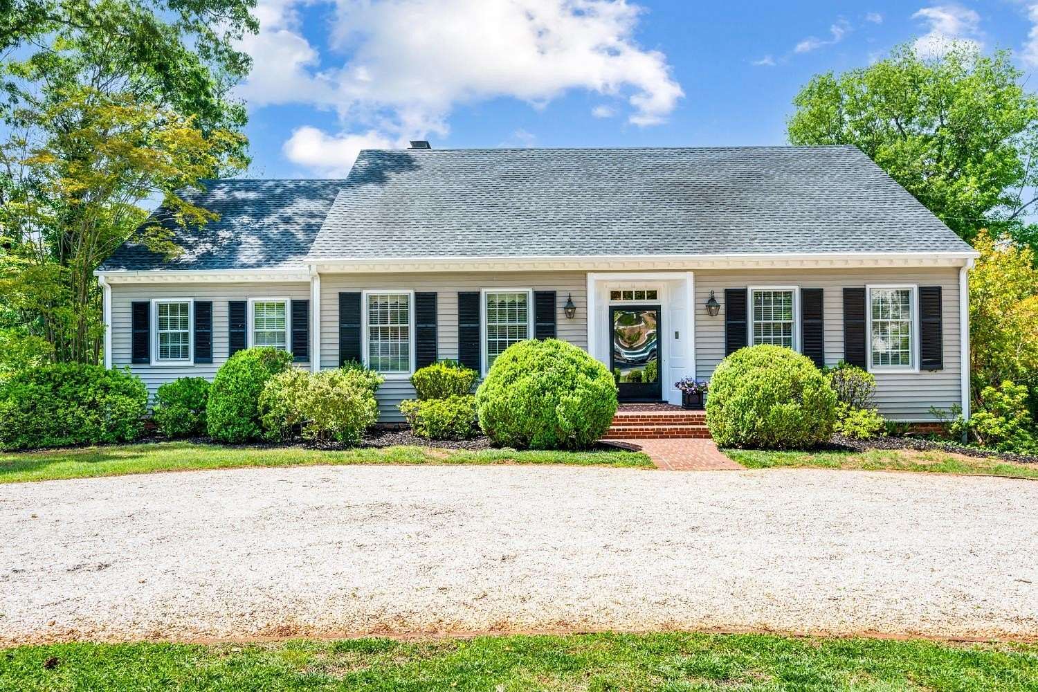 1.5 Acres of Land with Home for Sale in Lynchburg, Virginia
