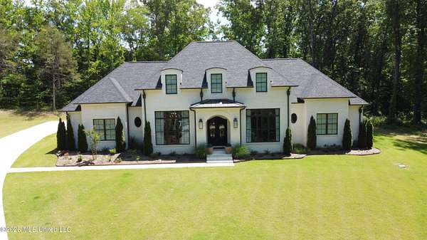 3.1 Acres of Land with Home for Sale in Hernando, Mississippi