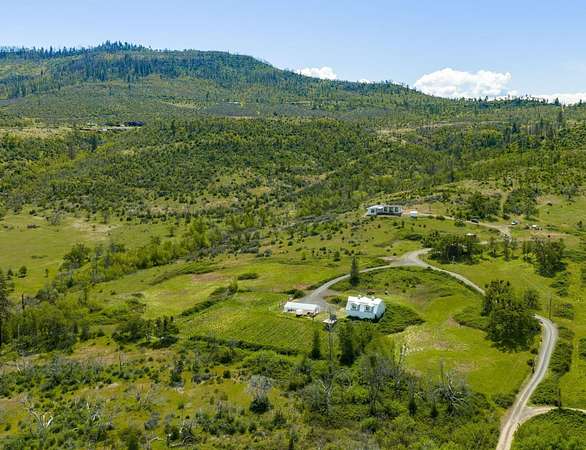 30 Acres of Land with Home for Sale in Eagle Point, Oregon
