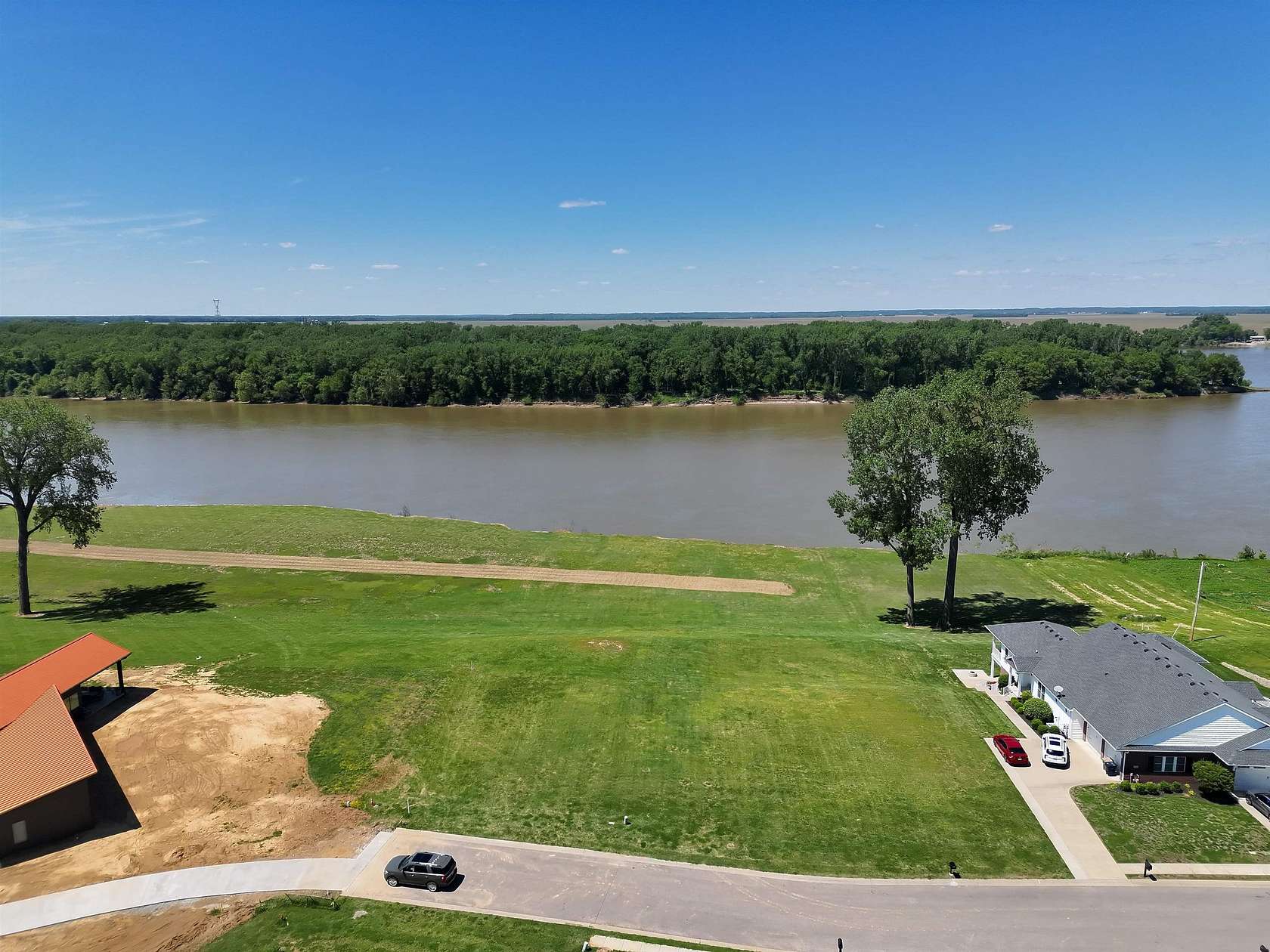 1.86 Acres of Residential Land for Sale in Henderson, Kentucky