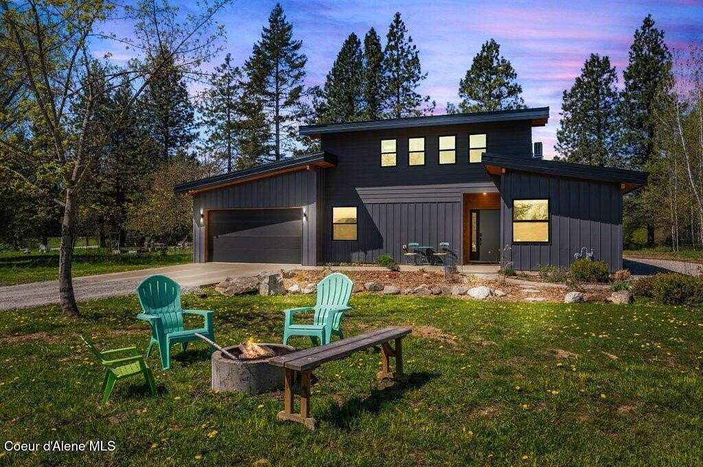 1.62 Acres of Land with Home for Sale in Sandpoint, Idaho