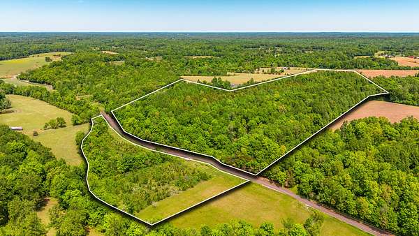 37.2 Acres of Land for Sale in Westmoreland, Tennessee