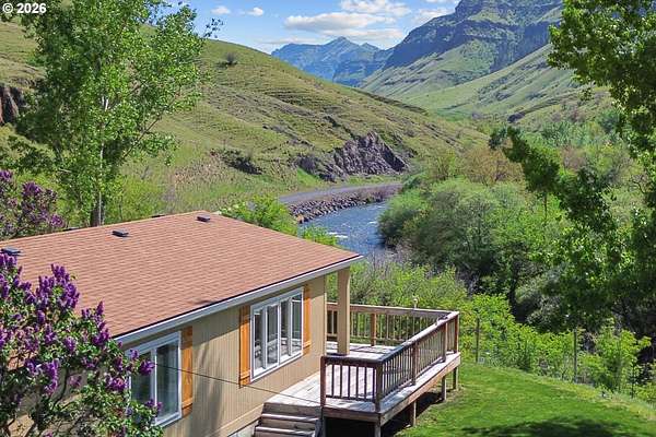 22 Acres of Recreational Land with Home for Sale in Imnaha, Oregon