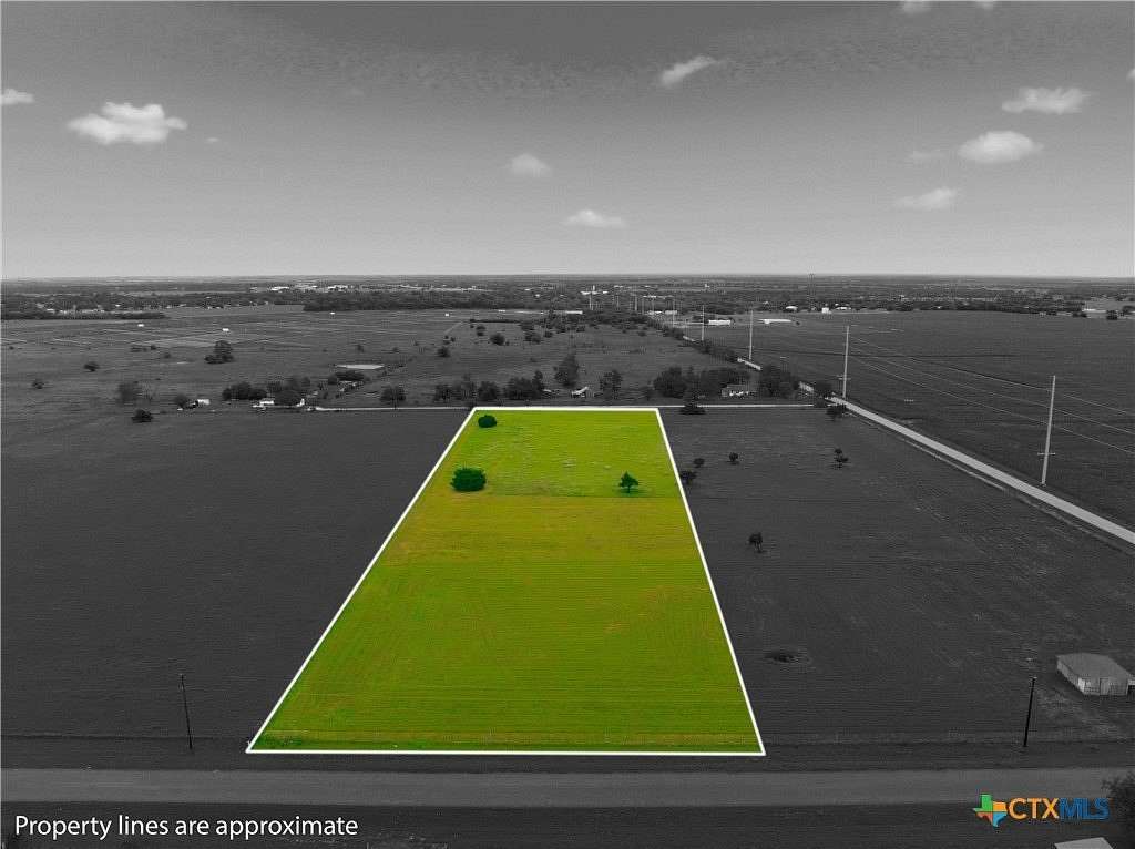 5 Acres of Residential Land for Sale in Eddy, Texas