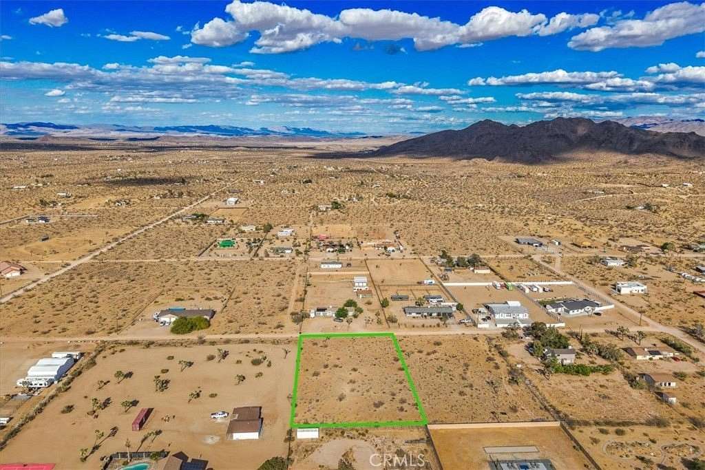 1.25 Acres of Residential Land for Sale in Yucca Valley, California