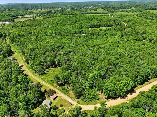 15 Acres of Recreational & Residential Land for Sale in Alton, Missouri