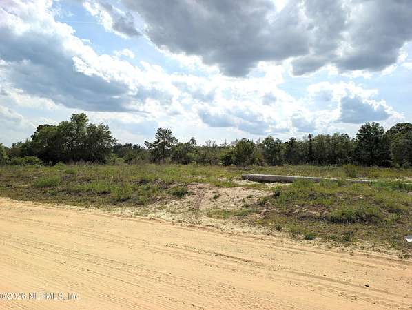 1 Acre of Residential Land for Sale in Keystone Heights, Florida