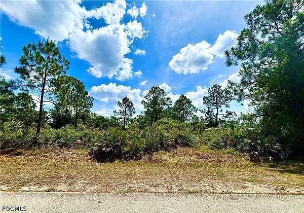 0.25 Acres of Residential Land for Sale in Lehigh Acres, Florida